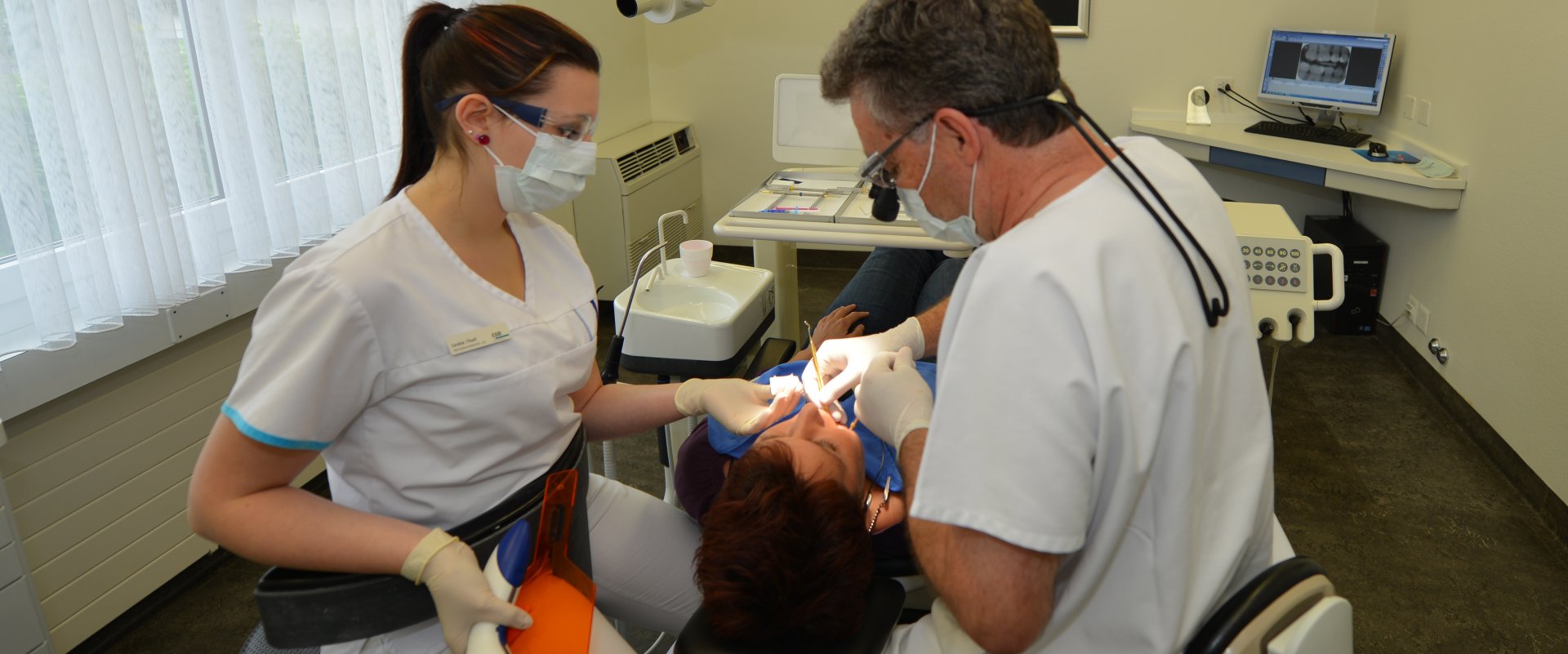 Bleaching von wurzelbehandelten Zähnen